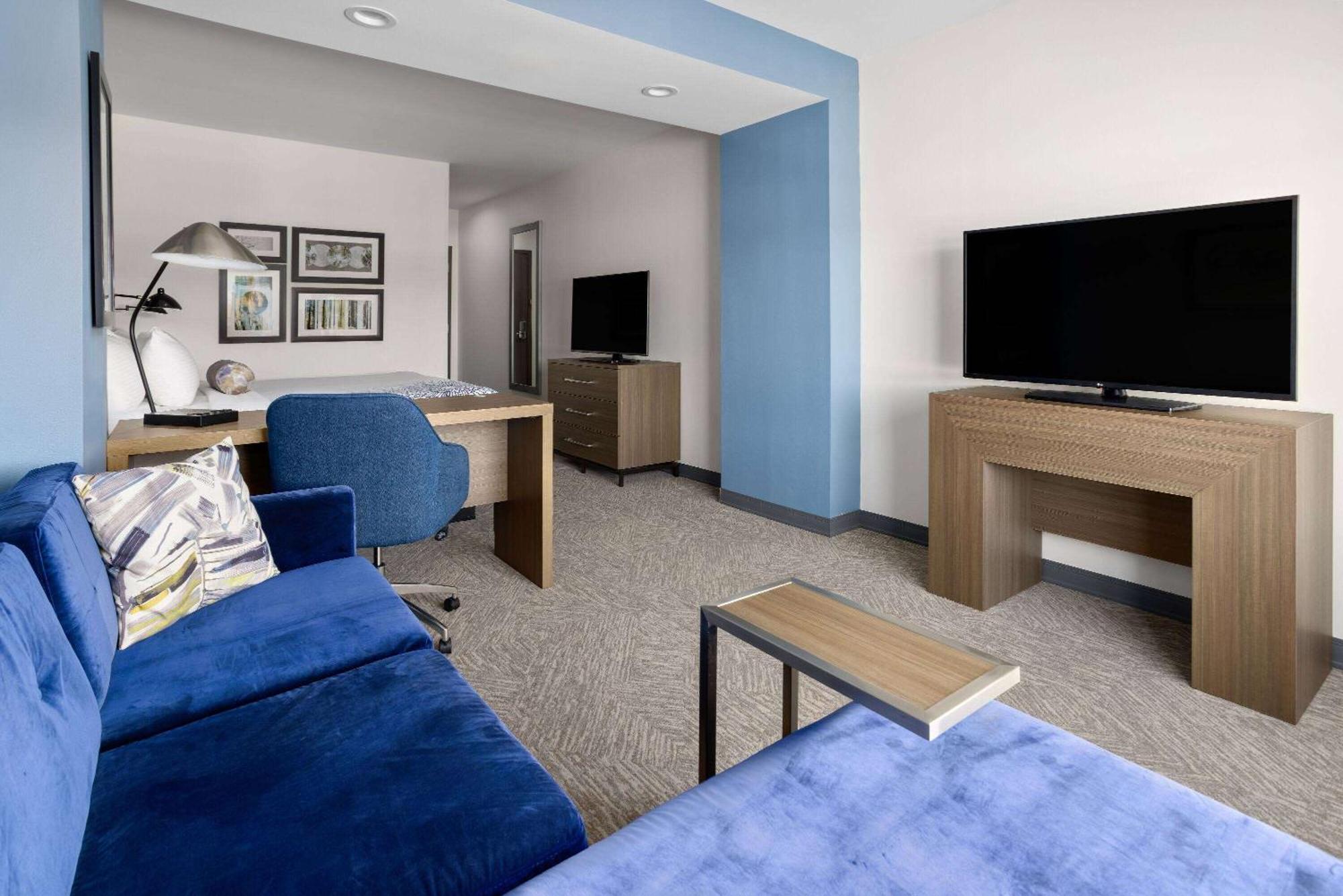 La Quinta Inn & Suites By Wyndham Локуст-Гров Экстерьер фото